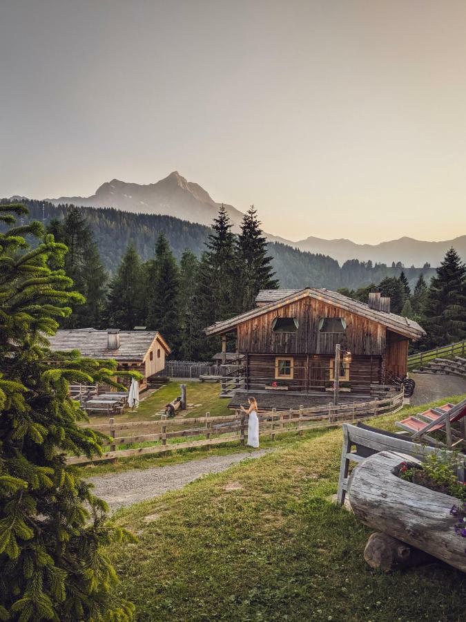 Chalet-Hotel Borgo Eibn Mountain Lodge, The Originals Relais Sauris Esterno foto
